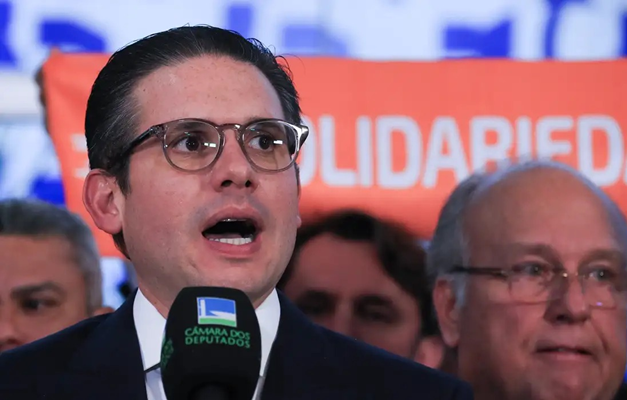 Hugo Motta reafirma que não há definição sobre projeto da anistia