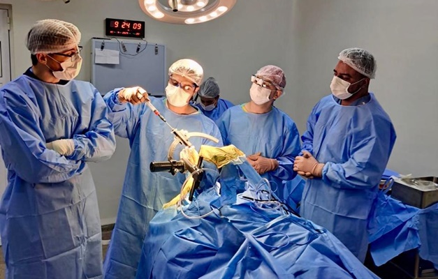 Hugo realiza duas neurocirurgias de alta complexidade em Goiânia