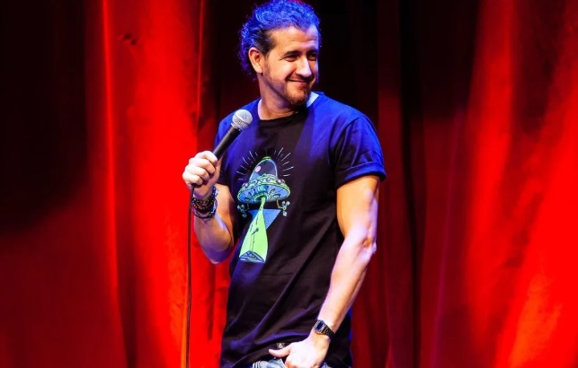 Humorista Afonso Padilha apresenta show em Goiânia, Anápolis e Caldas Novas