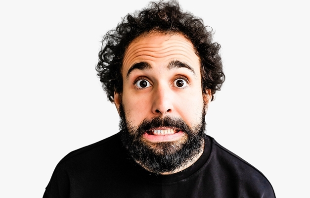 Humorista Murilo Couto apresenta novo show de stand up em Goiânia