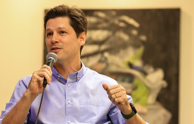 IA impulsiona ciclo de desenvolvimento de Goiânia, destaca Daniel Vilela