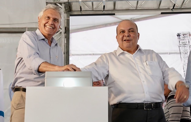 Ibaneis Rocha elogia Caiado em inauguração do Sistema Corumbá, em Valparaíso