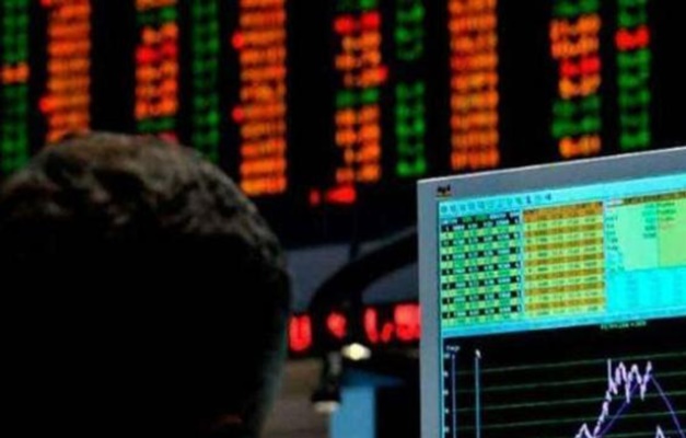 Ibovespa dispara mais de 3% com alta generalizada e série de máximas após IPCA