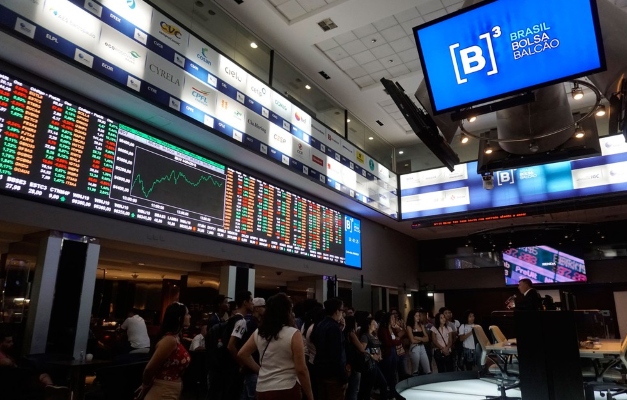 Ibovespa paralisa pela terceira vez na semana, após queda de 11,65%