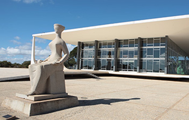 Inadimplente pode perder CNH, passaporte e ser barrado em concurso, decide STF