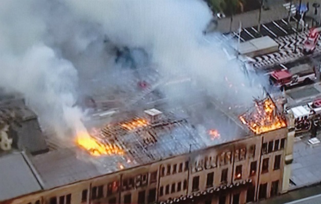 Incêndio atinge o Museu da Língua Portuguesa em São Paulo