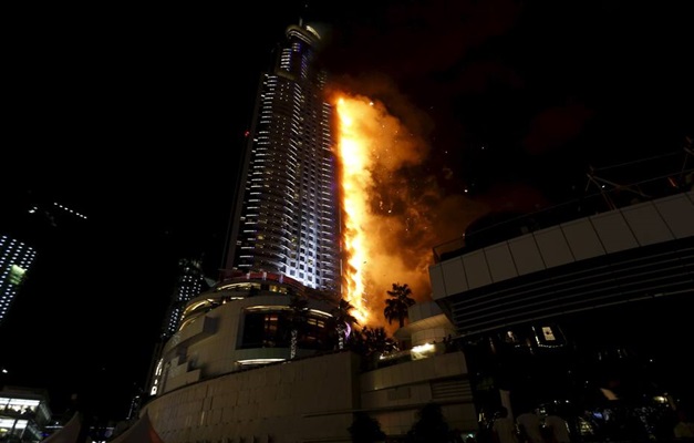 Incêndio em torre de Dubai durou até o começo de 2016