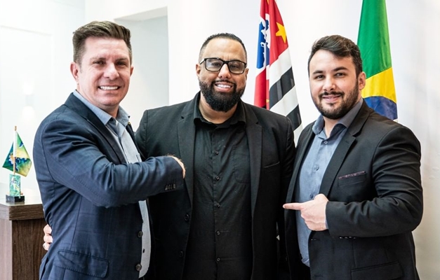 Indiciado por associação ao PCC articula pelo partido de Marçal em SP