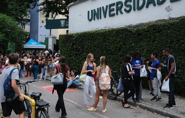 Inep libera gabarito do primeiro dia do Enem 2025