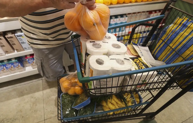 Inflação fecha julho em 0,26%; alimentos caem pela segundo mês seguido