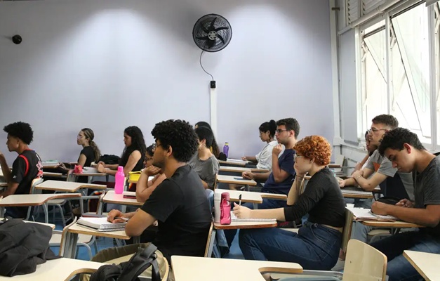 Inscrições para cursinhos populares terminam na próxima semana 