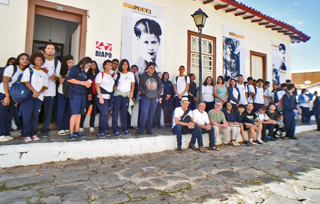 Instituto Biapó sedia exposições dos fotógrafos Luiz Pucci e Kim-Ir-Sen