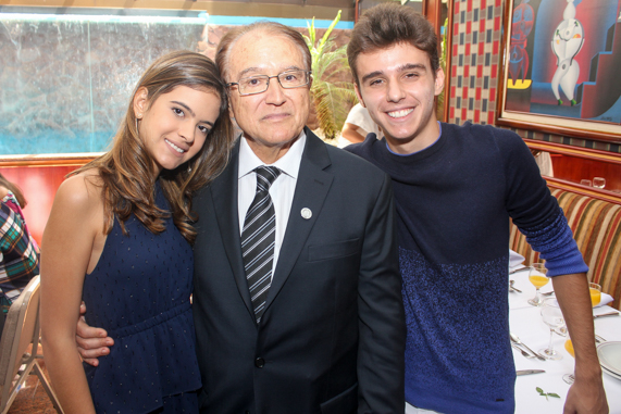 Instituto de Olhos celebra 43 anos em almoço no Castro's Park Hotel