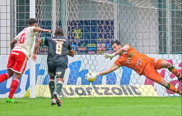 Internacional é derrotado pelo América-MG e Palmeiras é campeão do Brasileirão