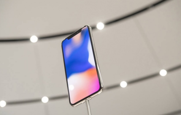 iPhone X chega ao Brasil em 8 de dezembro por R$ 7 mil