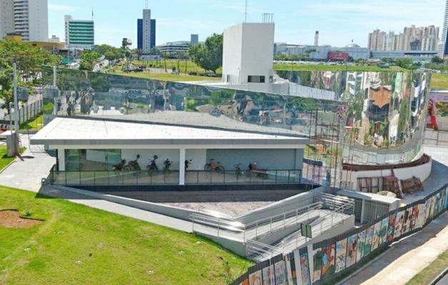 Iris inaugura Casa de Vidro Antônio Poteiro nesta segunda (21), em Goiânia