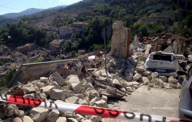 Itália decreta emergência em áreas afetadas por terremoto