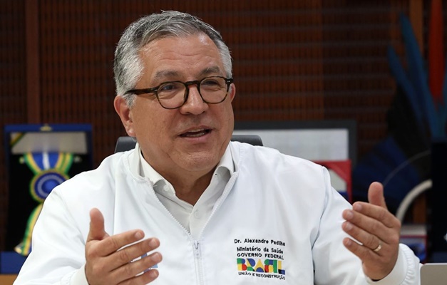Itamaraty pede visto para Padilha participar de eventos nos EUA