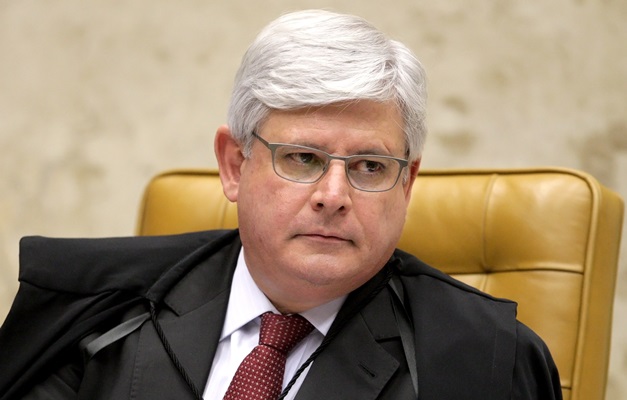 Janot pede para investigar Lula, Cunha e três ministros de Dilma