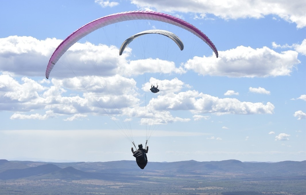 Jaraguá recebe etapa do Circuito Centro-Oeste de Parapente 