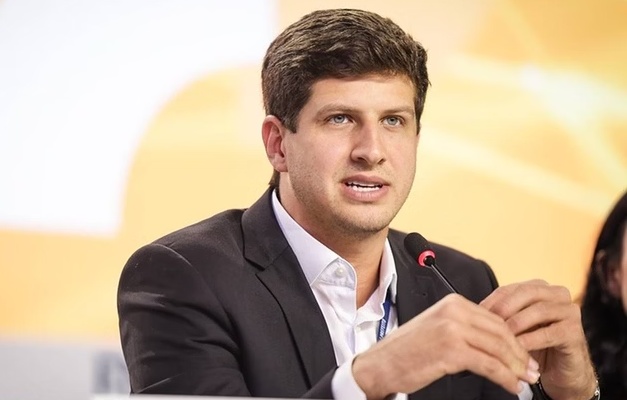 João Campos assume presidência do PSB 