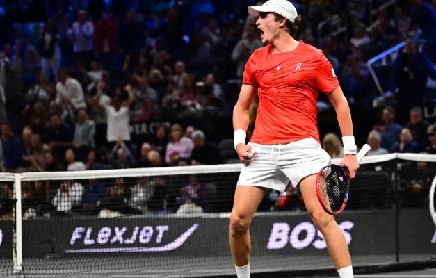 João Fonseca fica fora da rodada final da Laver Cup
