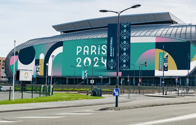 Jogos de Paris começam com problemas dentro e fora das arenas: vandalismo, assaltos e prisões