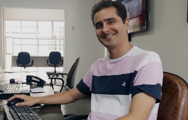 Jornalista Bruno Hermano é selecionado para programa de líderes nos EUA