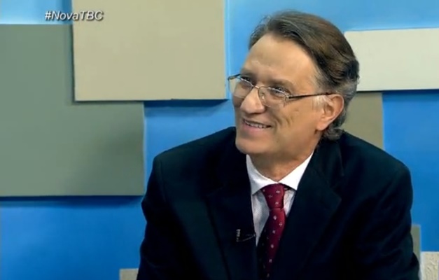 Jornalista da nova TBC protesta contra intervenção militar