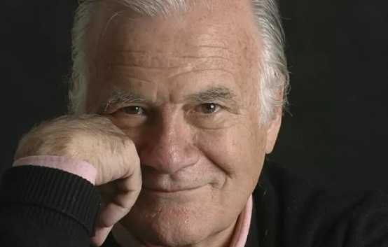 Jornalista Mino Carta morre aos 91 anos em São Paulo