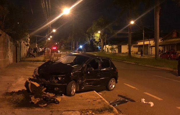 Jovem morre atropelado na Avenida Contorno Sul, próximo ao CT do Goiás