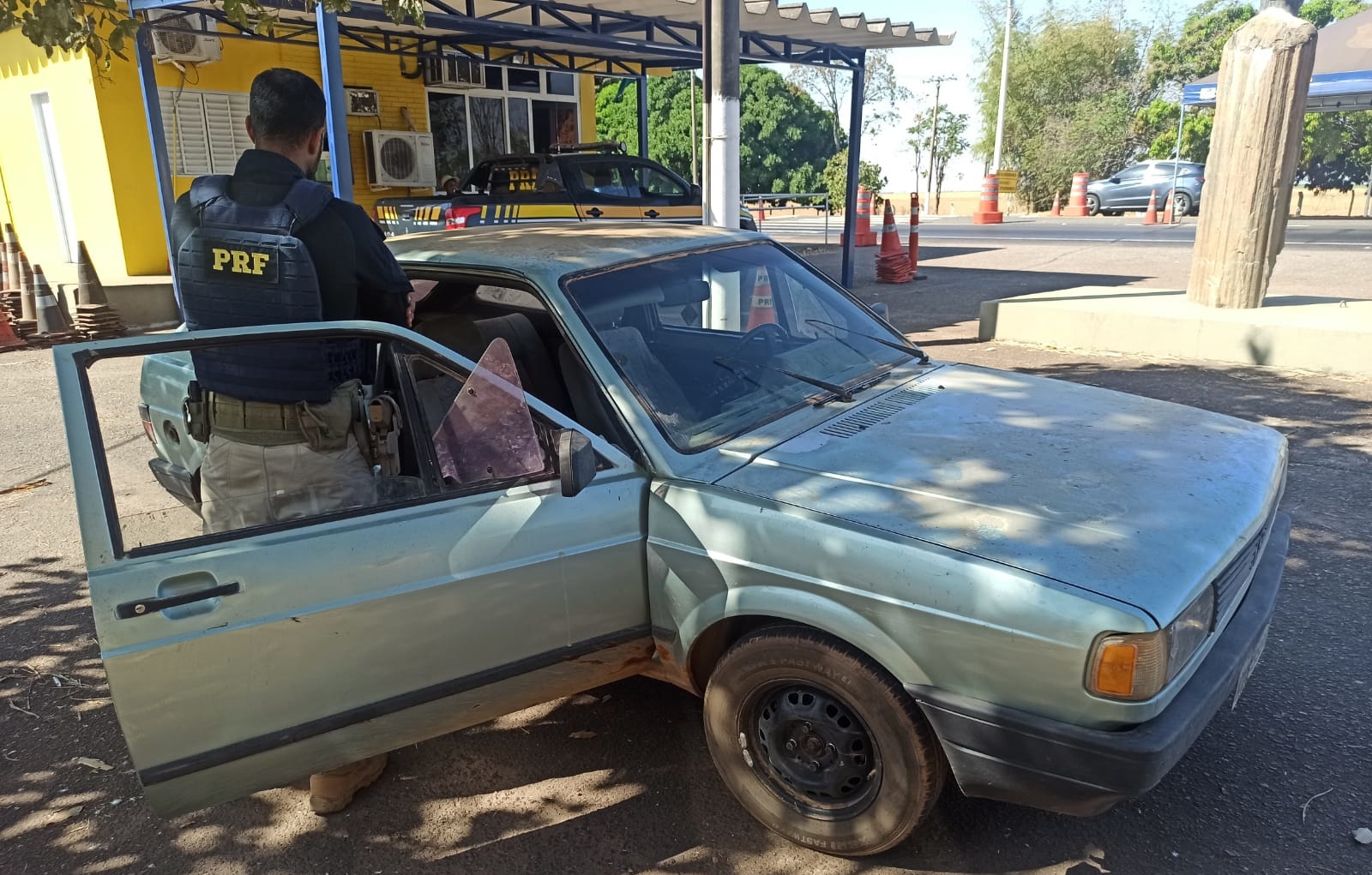 Jovens são presos e adolescentes apreendidos por furto de carro em Uruaçu