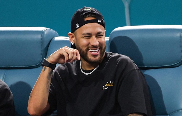 Justiça absolve Neymar de pagar multa de R$ 16 mi por construção de lago