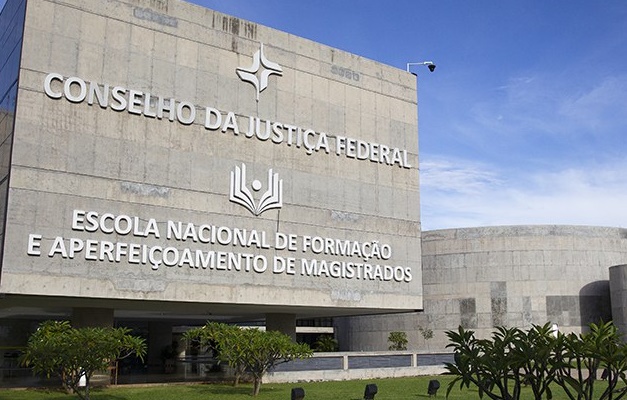 Justiça Federal libera quase R$ 2,4 bilhões para pagamentos atrasados do INSS