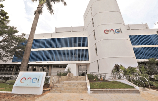 Justiça obriga Enel a sanar problemas no repasse de informações em Goiás