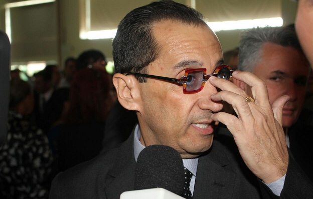 Kajuru é punido pela Justiça por atacar honra de Marconi no Twitter