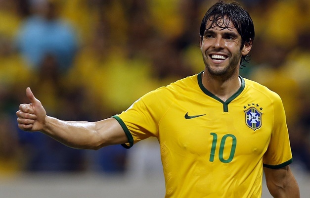 Kaká é convocado por Dunga para a vaga de Douglas Costa na seleção brasileira