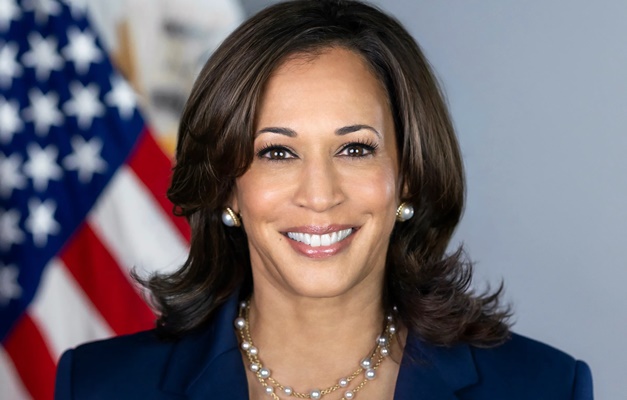 Kamala Harris formaliza sua disputa por candidatura à presidência pelo partido democrata