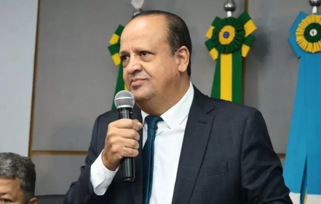 Kleber Marra busca solução para déficit financeiro em Caldas Novas