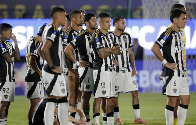 Lanús supera Atlético-MG nos pênaltis e é bicampeão da Sul-Americana