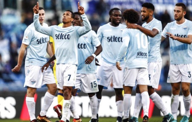 Lazio goleia Chievo por 5 a 1, fica em terceiro e desbanca Inter de Milão