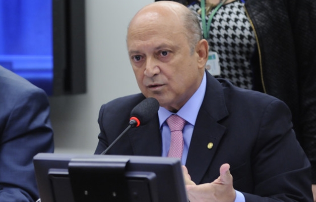 Lelo Coimbra aceita convite de Temer para liderança da maioria na Câmara