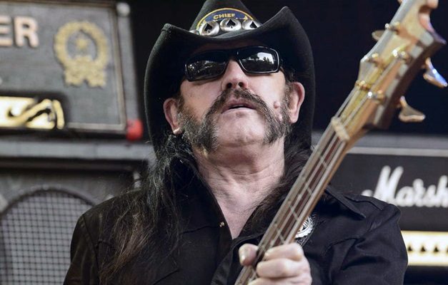 Lemmy Kilmister, vocalista do Motörhead, morre aos 70 anos