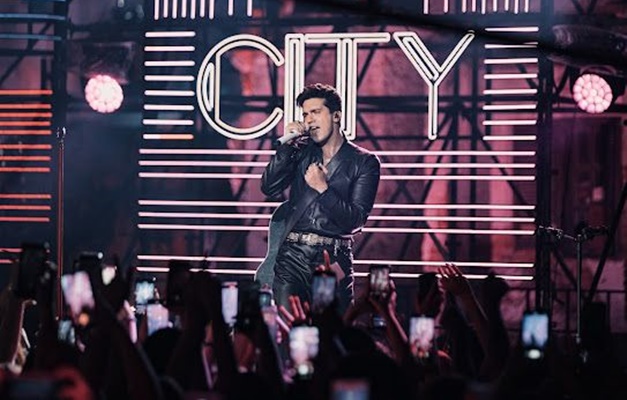Luan Santana faz show no estacionamento do Serra Dourada, em Goiânia
