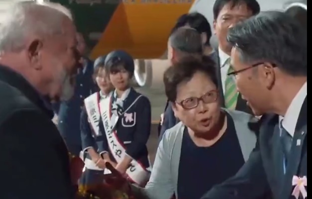 Lula chega ao Japão para participar do G7 e negociar termos de críticas à Rússia