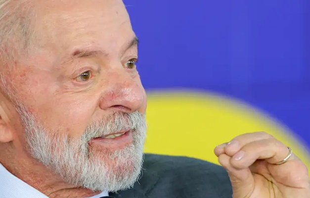 Lula defende aumento do IOF como forma de financiar gastos públicos