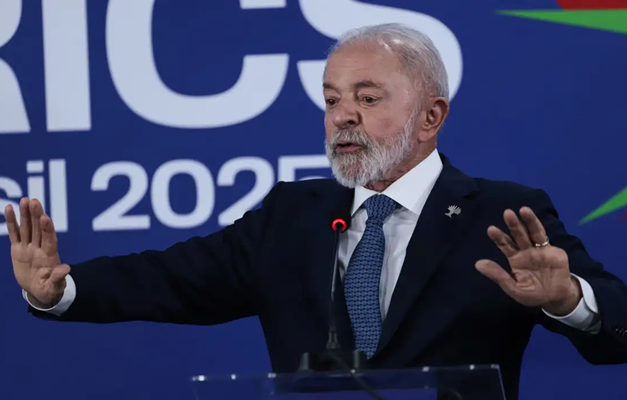 Lula diz que Brics seguirá discutindo alternativas ao dólar