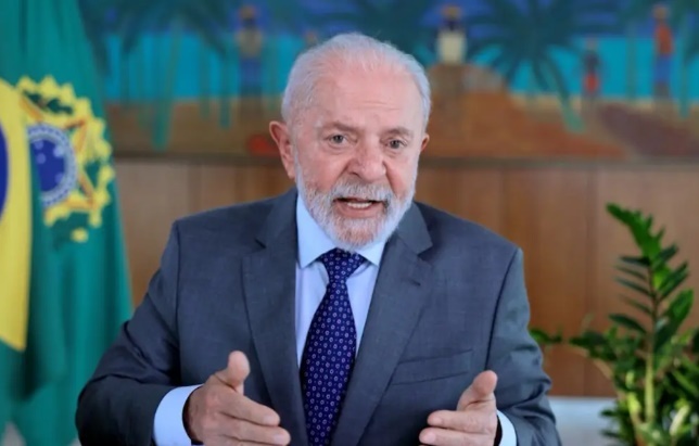 Lula diz que não vai se humilhar para ligar para Trump