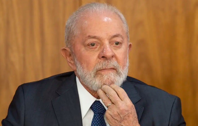 Lula diz que reunirá ministros para discutir resposta à derrubada da MP do IOF