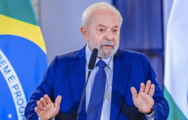 Lula diz torcer para que Venezuela volte à normalidade e para que EUA retirem sanções
